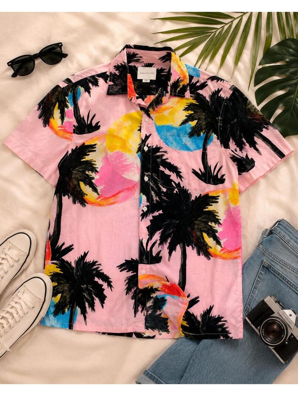 American Eagle Tropical Hawaiian Camp Shirt Mens M Pink Palm Tree Resort